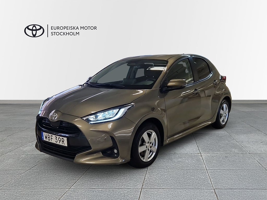 Toyota Yaris 1,5 HSD Active plus P-Sens / V-hjul /HELGKLIPP