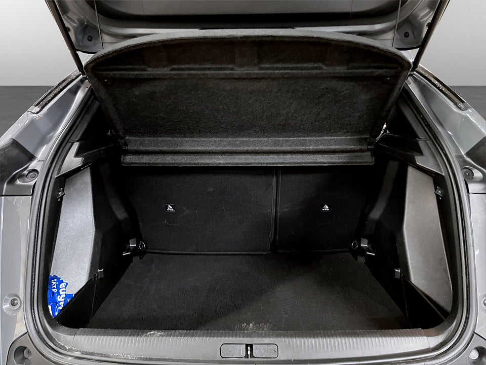 Bild på Peugeot 2008 Allure 1.2 PT 130hk Aut B-KAMERA CARPLAY