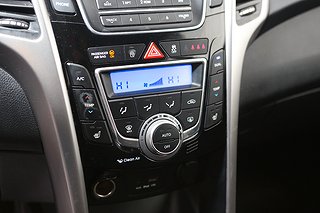Halvkombi Hyundai i30 18 av 21