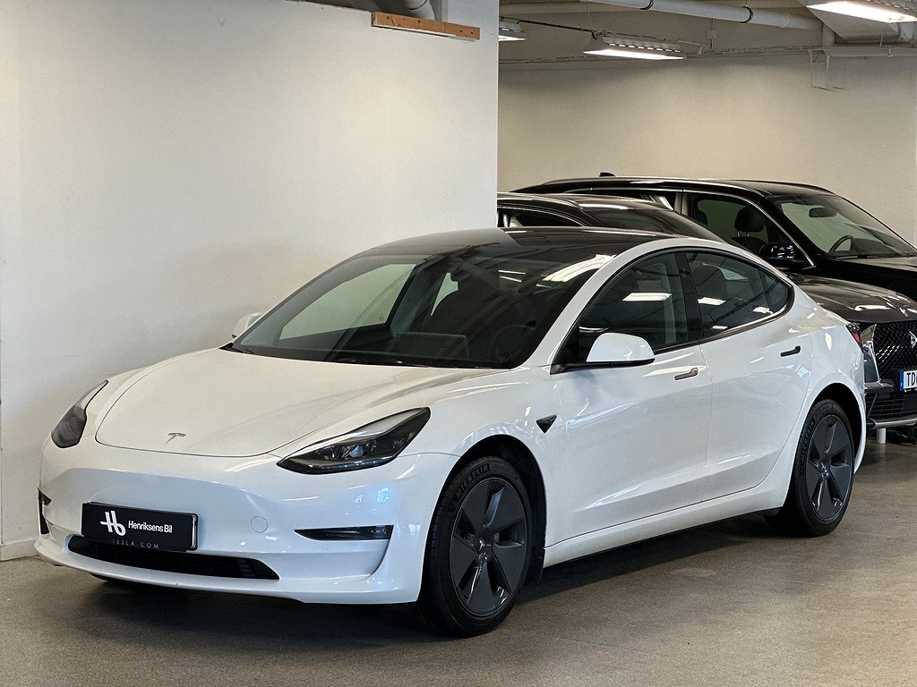 Tesla Model 3 Long Range AWD *MOMSBIL*