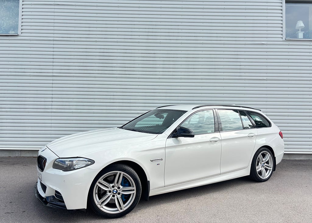 BMW 530D xDrive 258HK M-Sport / Drag / Navi / BKam / SE SPEC 
