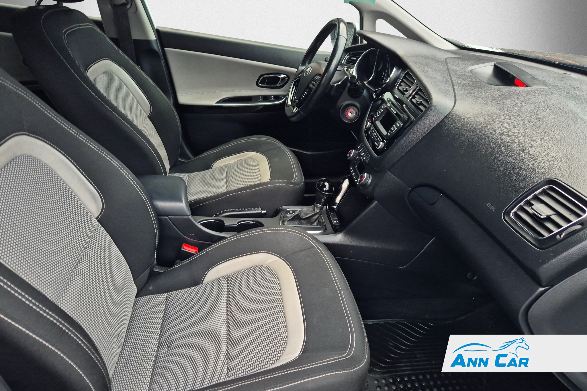 Kia Ceed 1.6 CRDi 128 2014, bild 6/10