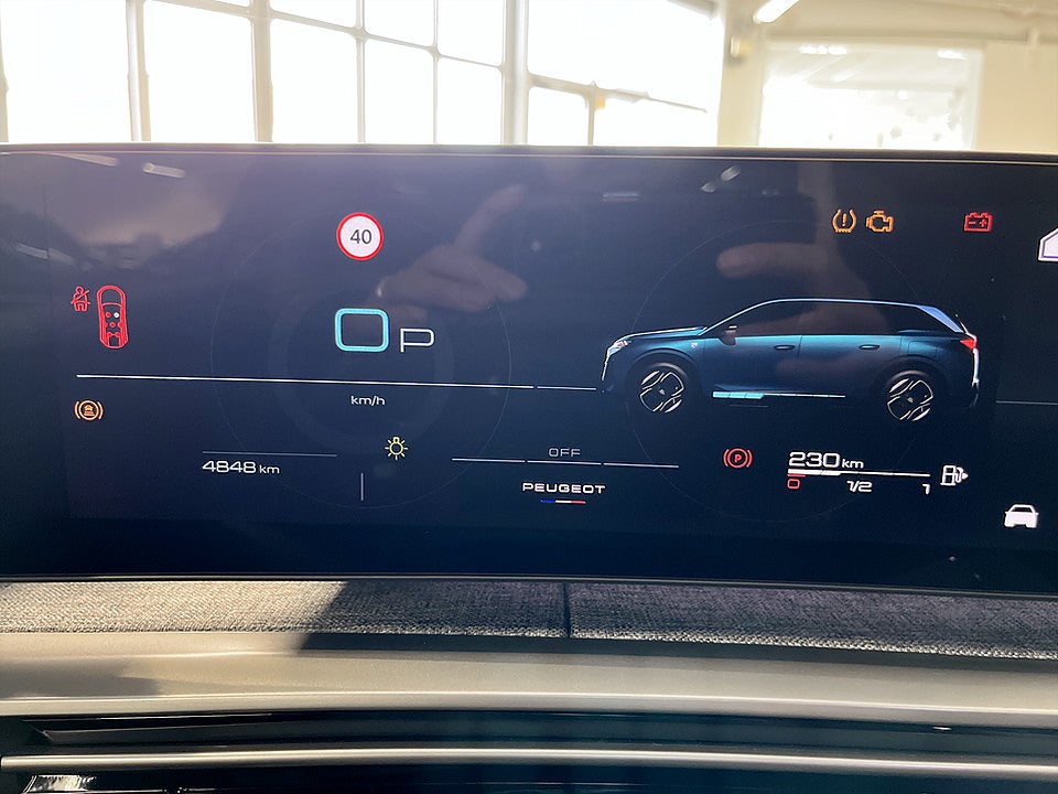 Bild på Peugeot 5008 GT Hybrid 145hk Aut 7-SITS B-KAMERA NAV