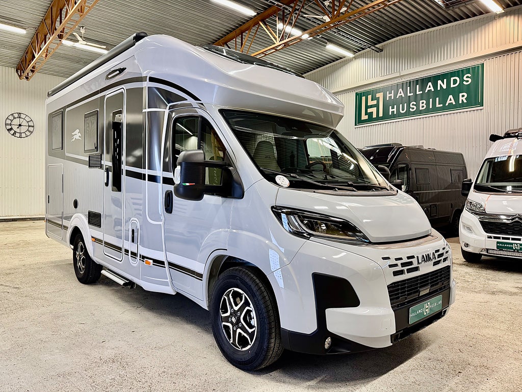 Laika Ecovip L2009 Titanio Automat Lithium Solpanel Långbädd L: 6.59 B