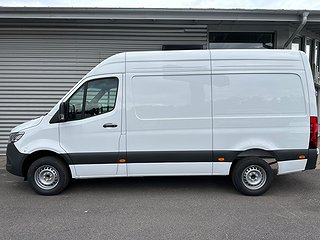 Transportbil - Skåp Mercedes-Benz Sprinter 3 av 21