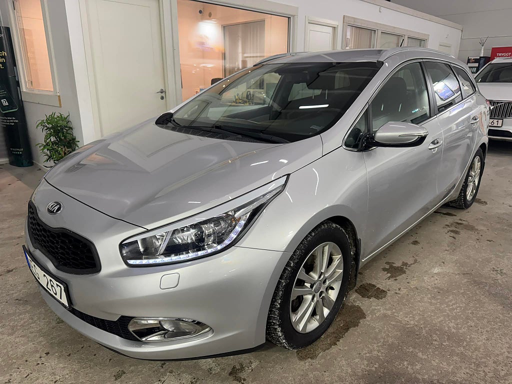 Kia Ceed Kia cee'd_sw 1.6 CRDi Manuell, 128hk, 2013