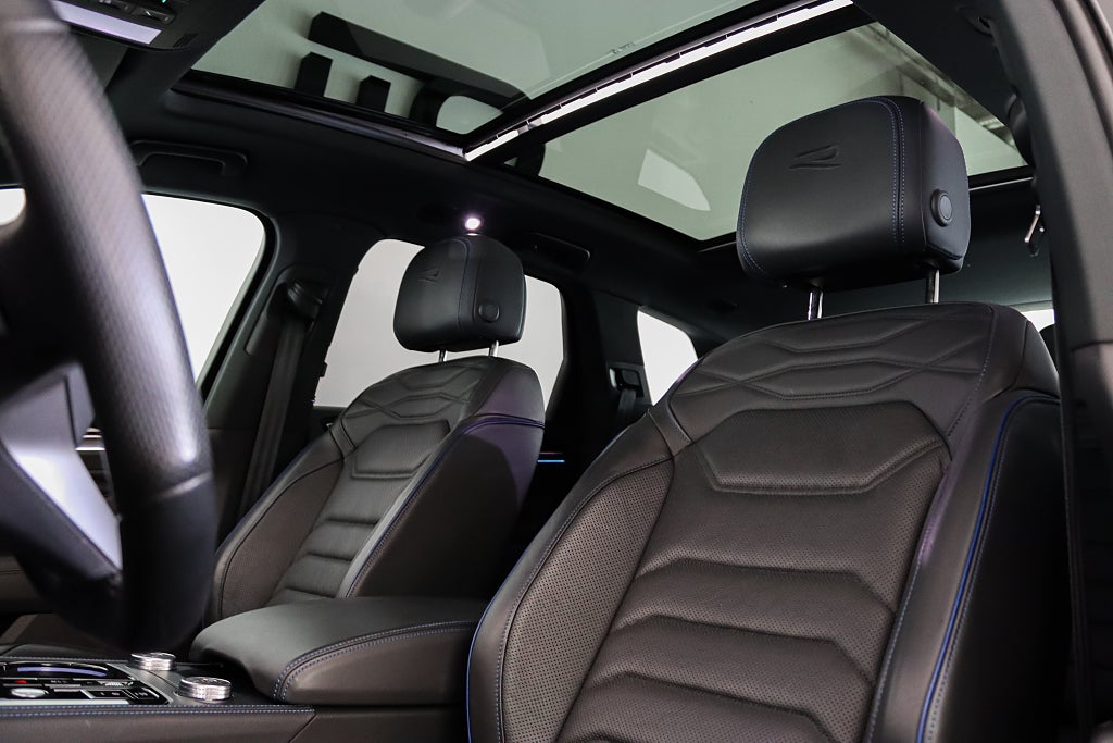 Volkswagen Touareg R eHybrid 3.0 V6 Pano Luft Dynaudio 360° Massage HuD