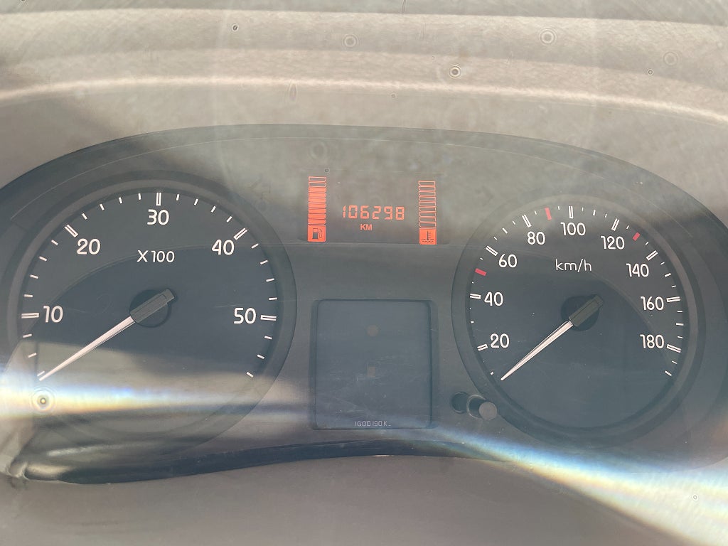 Adria Vision 707 SL /AC bodel/Solcell x2/Ugn/Taksäng/Långbäddar/Fint s - Adria