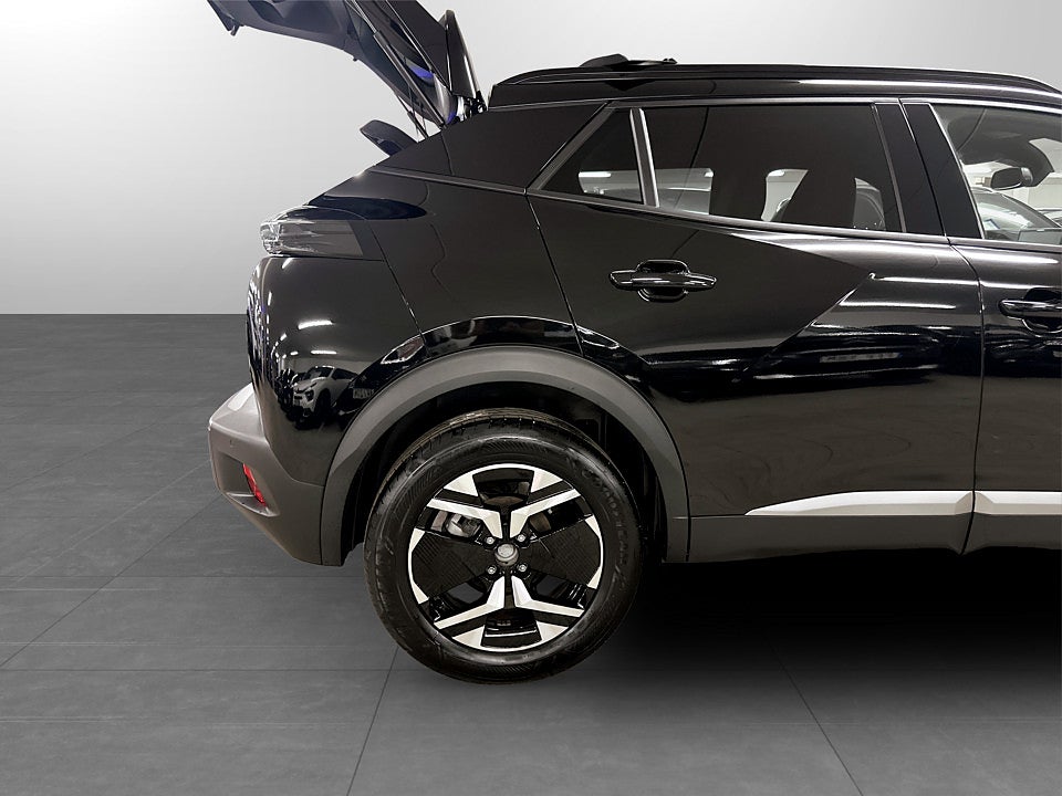 Bild på Peugeot 2008 Allure 1.2 PT 130hk CARPLAY P-SENSORER