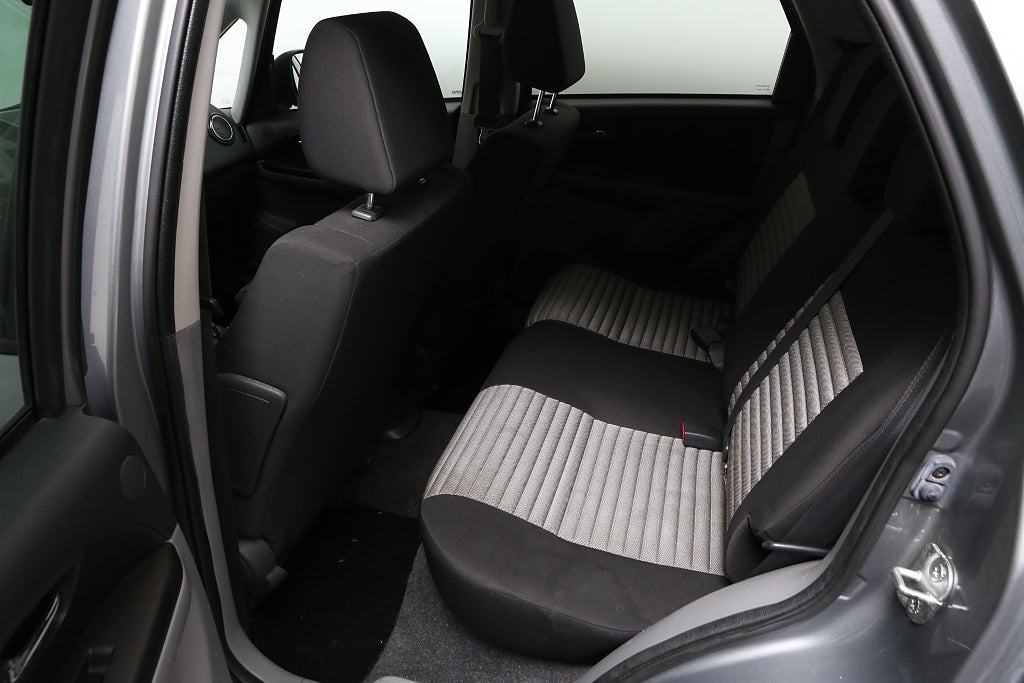 Suzuki SX4 1,6 VVT 120hk Automat Motorvärmare 2011