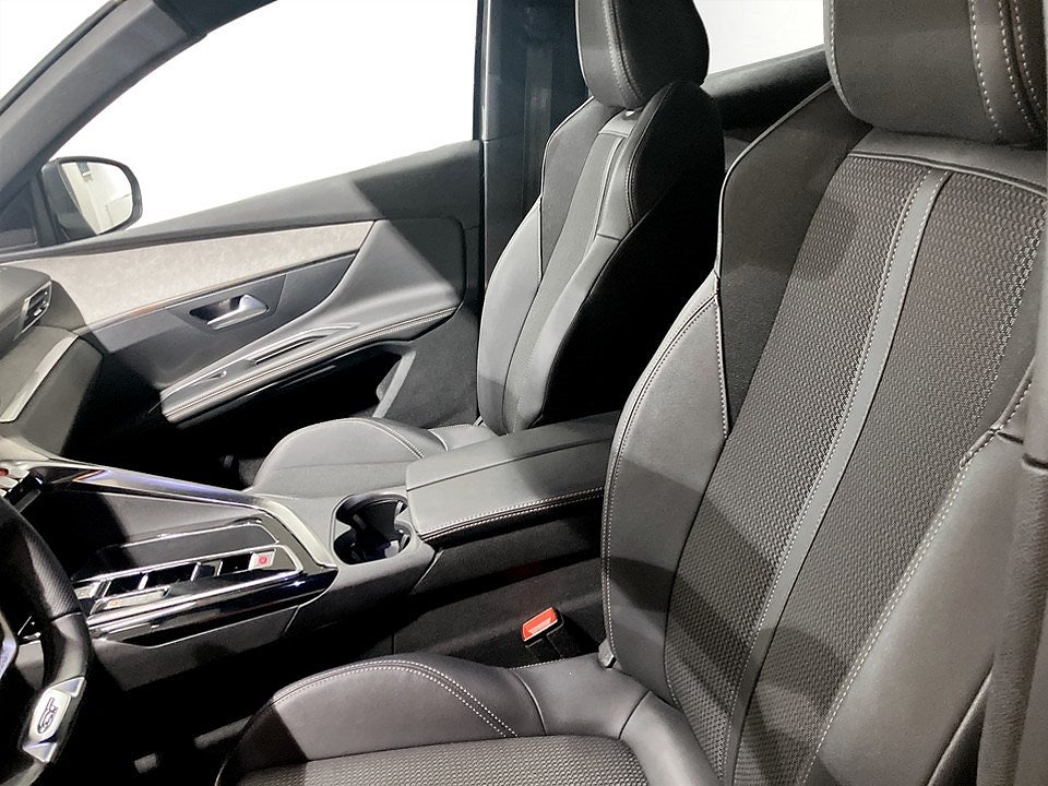 Bild på Peugeot 3008 GT 1.2 PT 130hk Aut - B-KAMERA, NAVI