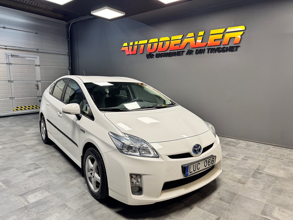 Toyota Prius Hybrid CVT 136hk