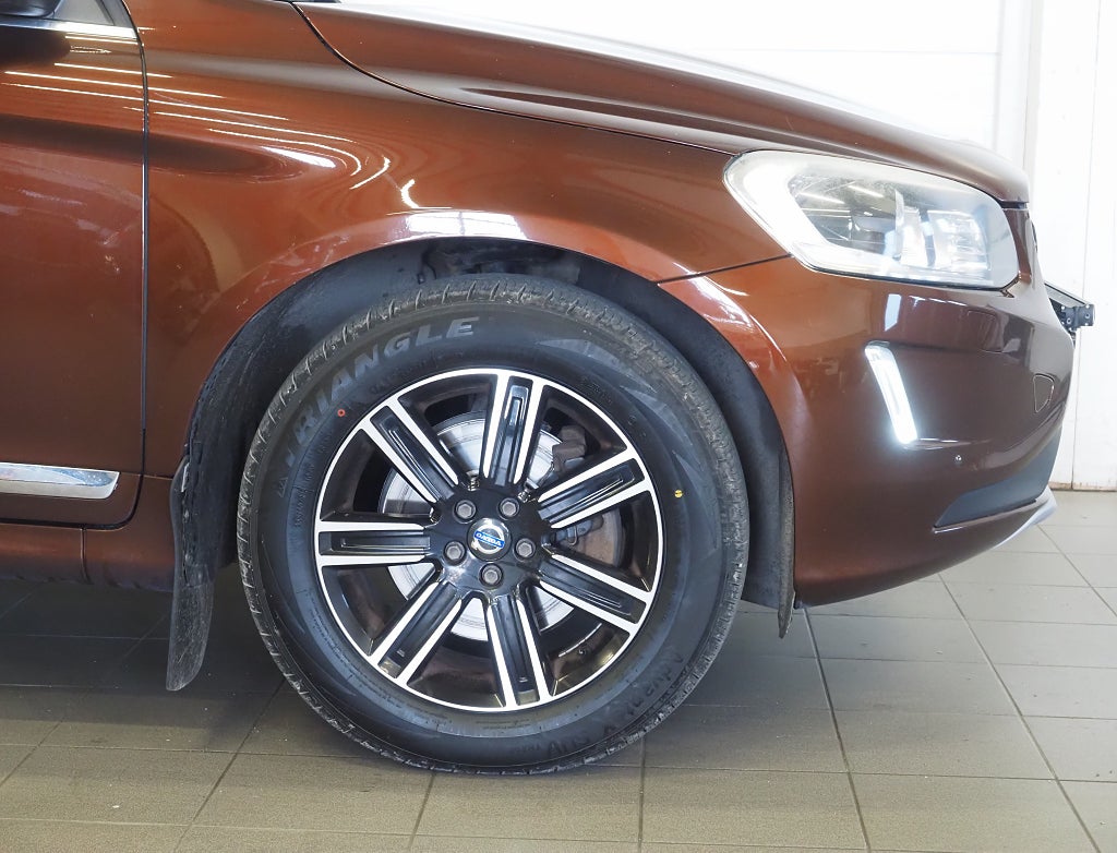 Volvo XC60 D4 Geartronic Summum Business Edt Pro Pano B-Kam Drag 2016