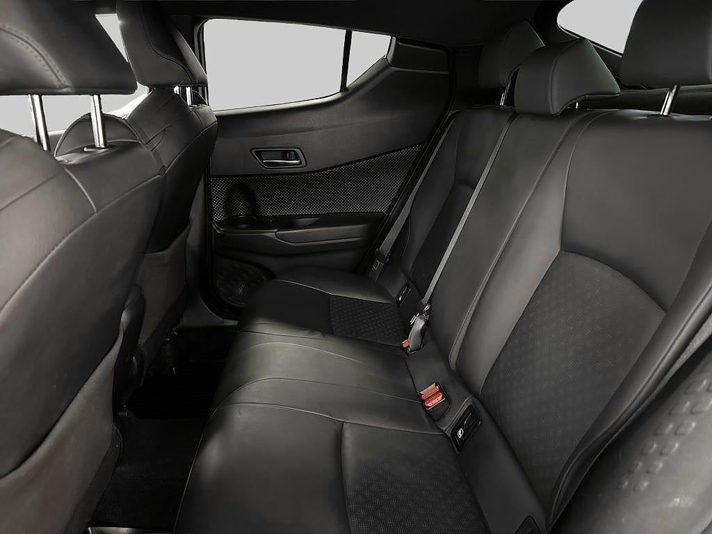 Toyota C-HR 2018 - miniatyr 8