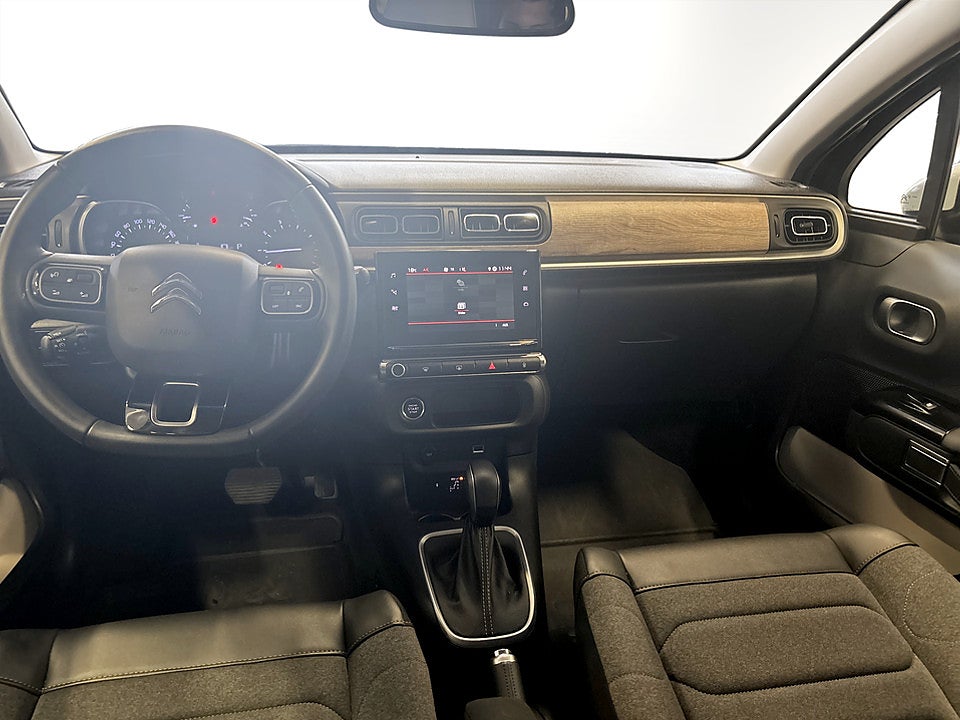Bild på Citroën C3 Shine 1.2 PT 110hk Aut P-SENSORER