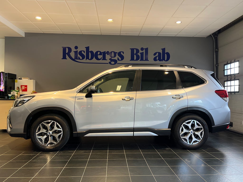 Subaru Forester e-Boxer XFuel Aut Active Drag, M-värm & V-hjul!