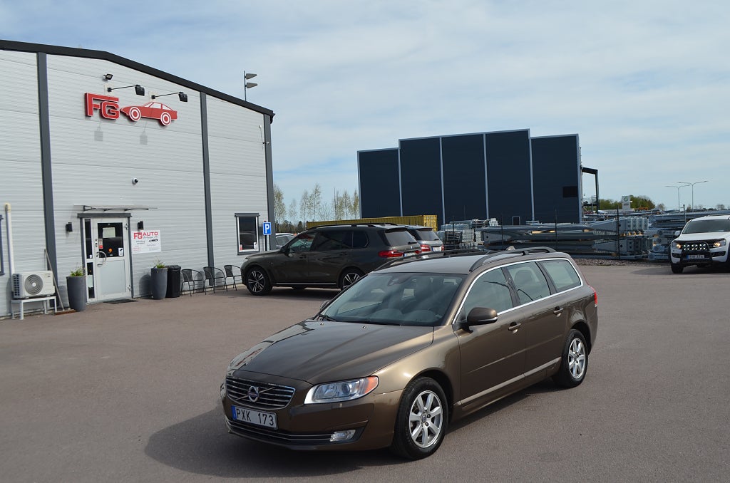 Volvo V70 D4 Momentum 163 hk En Ägare Drag Nybesiktigad