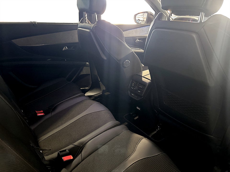 Bild på Peugeot 5008 GT 1.2 PT 130hk Aut 7-SITS B-KAMERA CARPLAY
