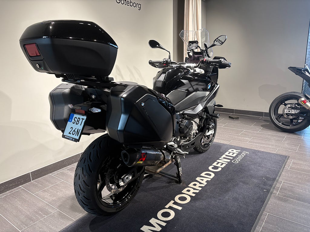 BMW S1000XR/3st väskor/Akrapovic/Chassisänkt