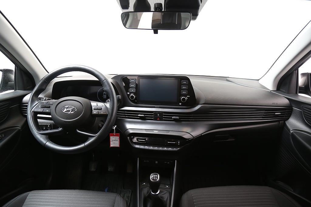 Hyundai i20 1,2 MPi 84hk Essential 5D CarPlay Backkamera 1ägare 2021