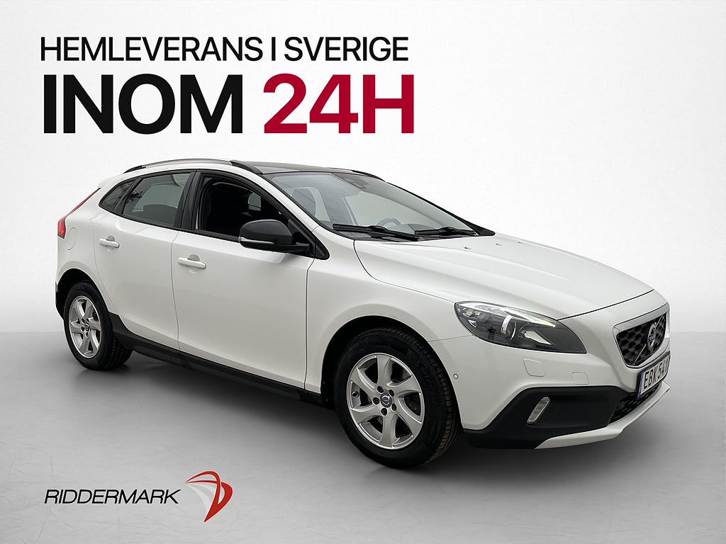 Volvo V40 Cross Country D2 Momentum Värmare Pano VÄLSERVAD