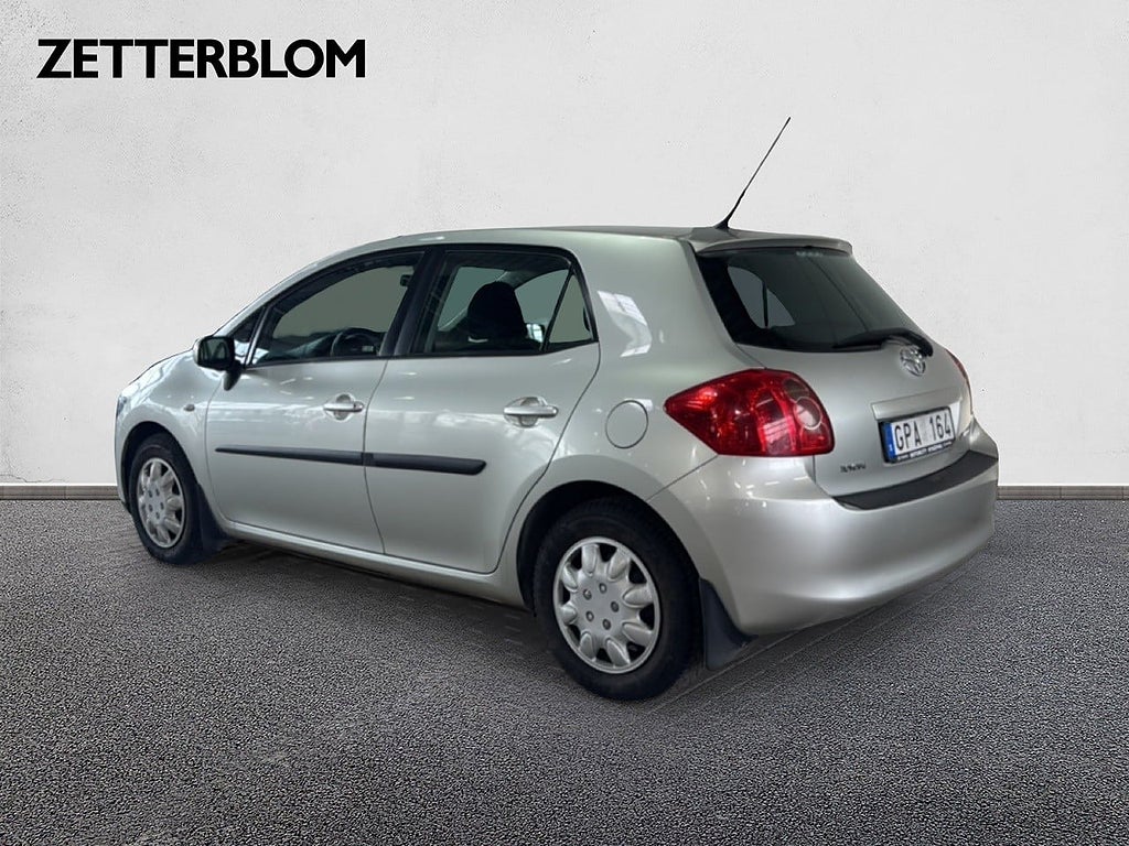 Halvkombi Toyota Auris 3 av 15