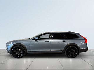Volvo V90 Cross Country D4 AWD Aut Advanced SE III Drag Värmare Cockpit S&Vhjul – bild 3