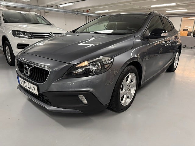 Volvo V40 Cross Country D2 Geartronic Business v-hjul