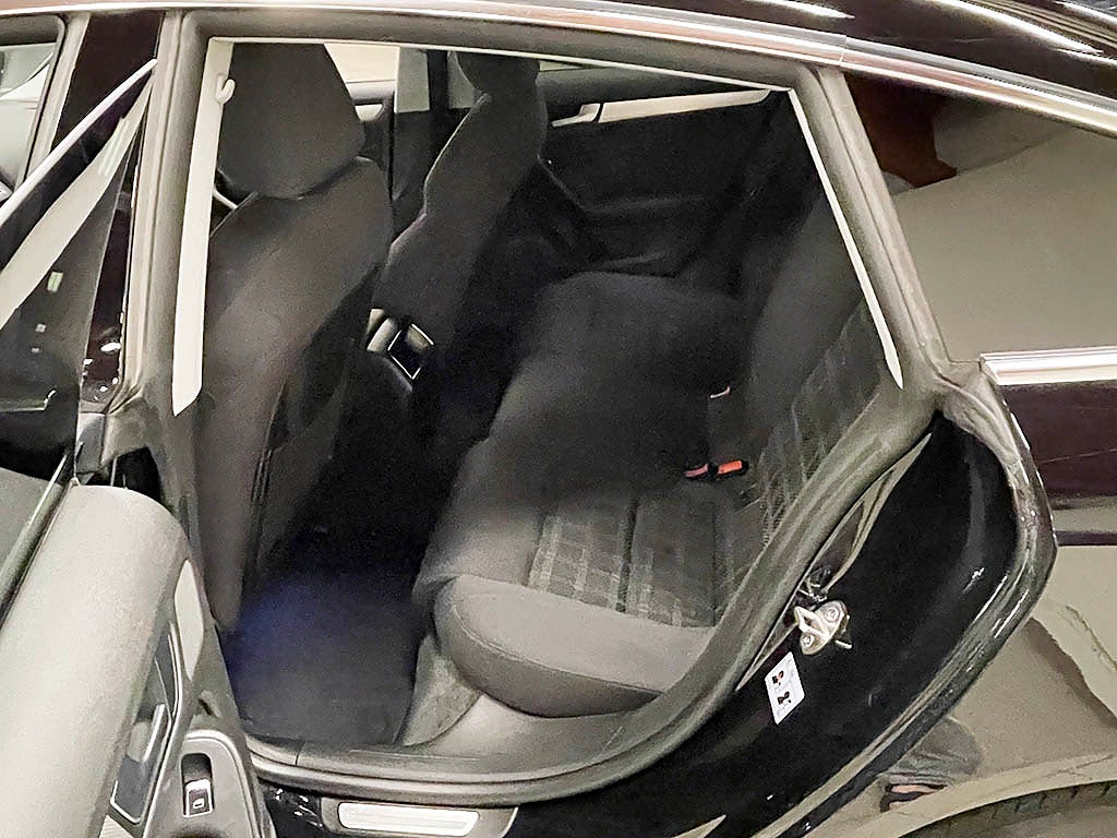 Audi A5 2,0 Tdi 177Hk (Drar ca 1L olja på 100 Mil)