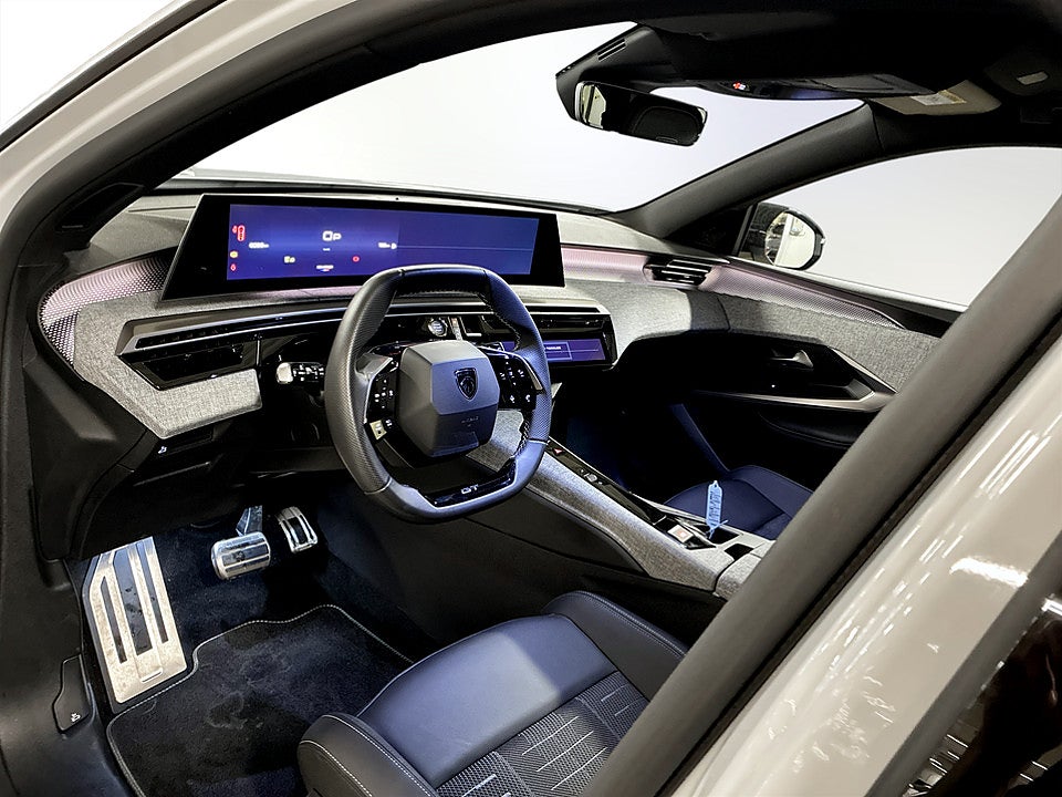 Bild på Peugeot 5008 GT Hybrid 145hk Aut 7-SITS B-KAMERA CARPLAY