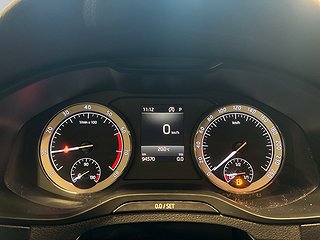 Skoda Karoq 1.0 TSI Drag Värmare Kamera S&V-däck Låg Skatt