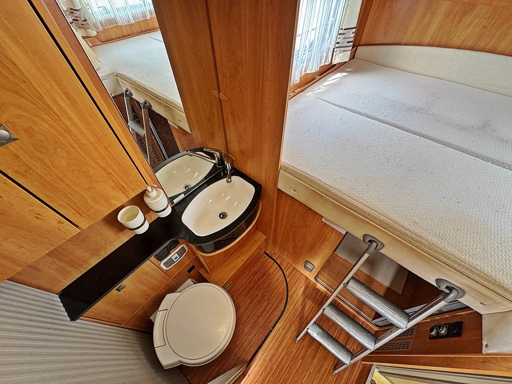Dethleffs Globebus I 008 - 3500kg, Taksäng