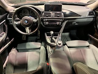 Halvkombi BMW 320s 16 av 27