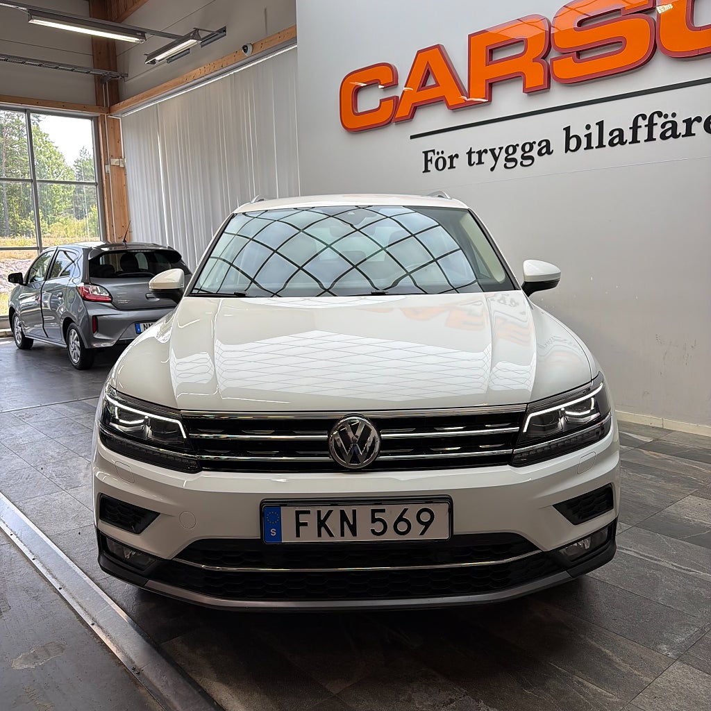 Volkswagen Tiguan 2.0 TDI 4M GT Cockpit Carplay Backkamera Dag Värmare