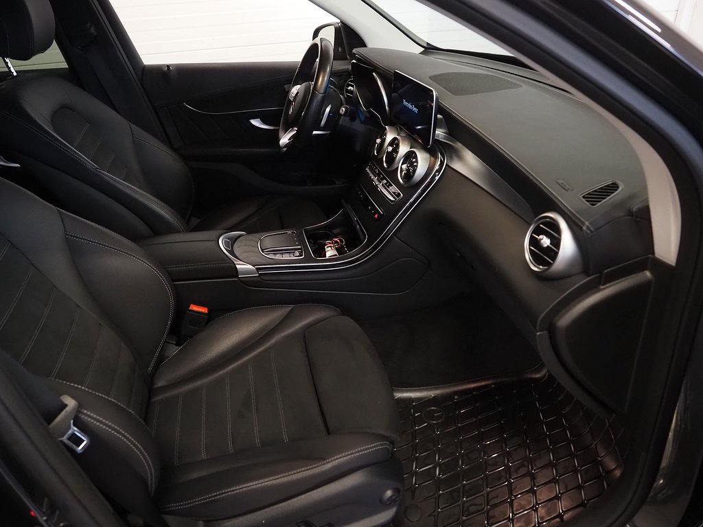 Mercedes-Benz GLC 300 de 4MATIC 9G-Tronic AMG Cockpit Drag 2022