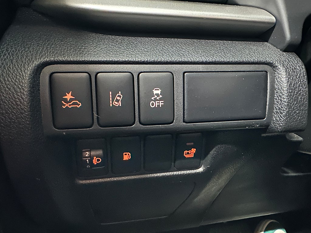 Mitsubishi Eclipse Cross PHEV 2.4 4WD Fleet Edition SoV thumbnail