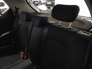 Halvkombi Hyundai i10 15 av 20
