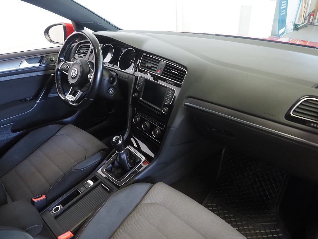 Volkswagen Golf 1.4 TSI 150hk GT | R-Line | Backkamera | 2016