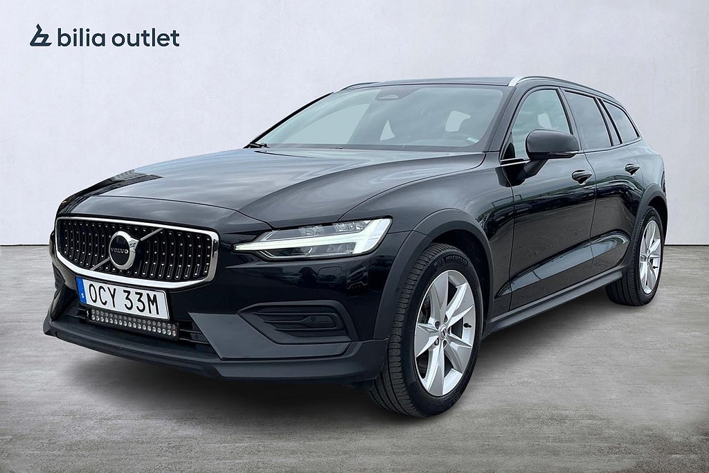 Volvo V60 Cross Country B4 AWD Core 197hk / VOC Drag Värmare Kamera Google MOMS