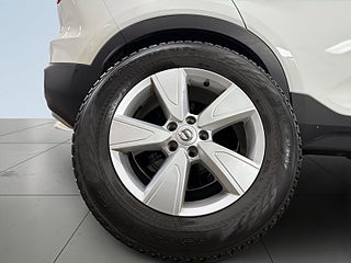 Volvo XC40 T3 Momentum Advanced S&V-hjul/360/Keyless/Carplay/Navi – bild 14