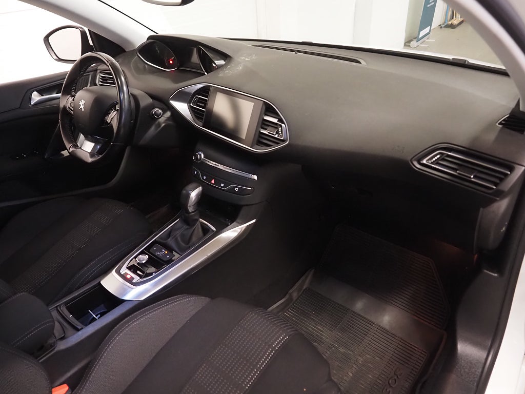 Peugeot 308 SW 1.2 130hk Allure Automat Drag PDC Keyless 2015