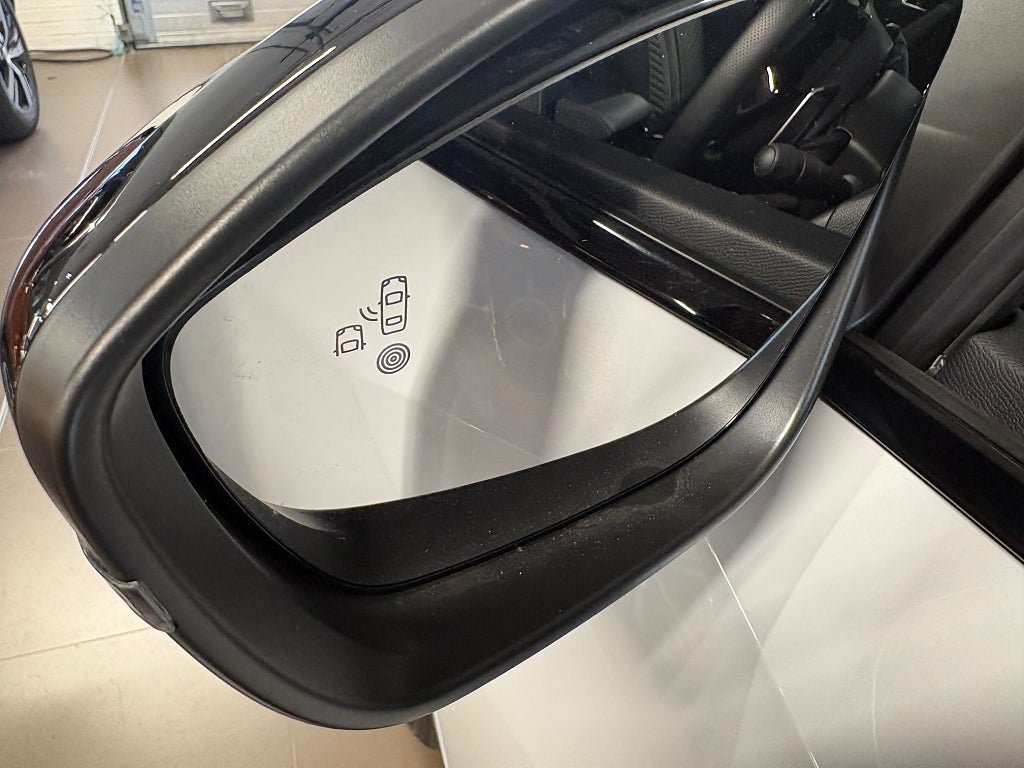 Peugeot 2008  Hybrid 145 1.2 GT PureTech 145 e-DSC Euro 6  thumbnail