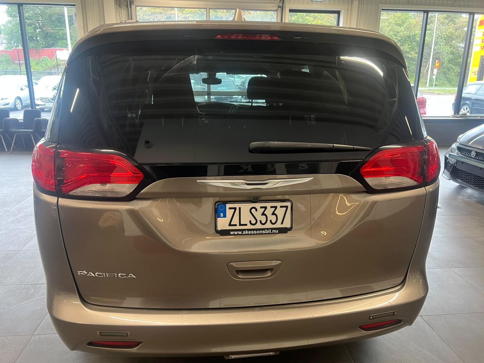 Chrysler Pacifica 3.6 V6 7 Sits 2017, bild 6/10