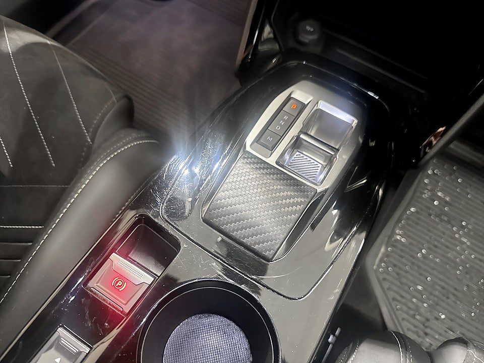 Bild på Peugeot 2008 GT 1.2 PT 130hk Aut B-KAMERA CARPLAY