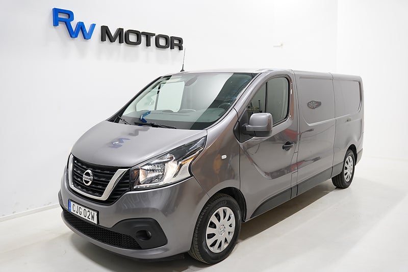Transportbil - Skåp Nissan NV300 1 av 18