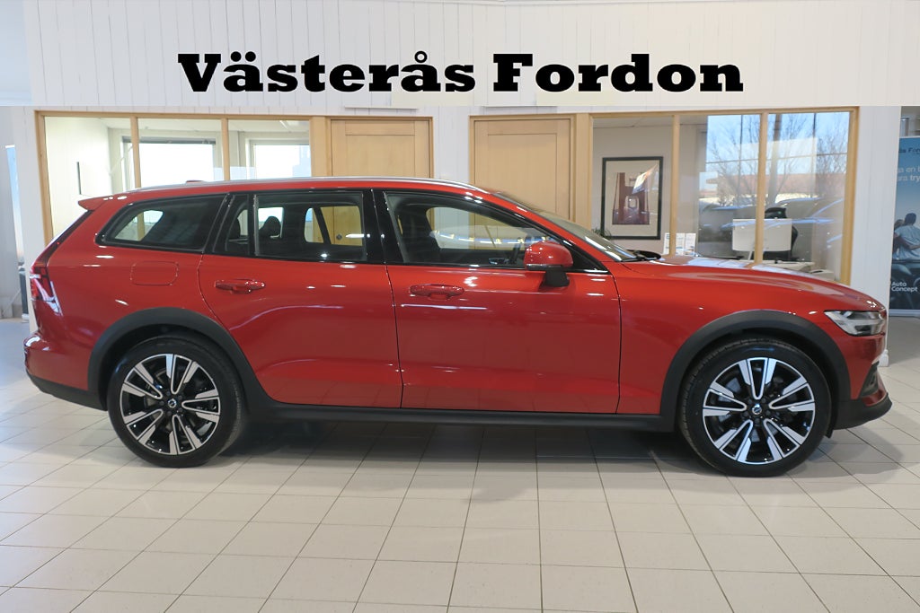 Volvo V60 Cross Country B4 AWD Inscription Drag Värmare Google 1 Ägare 