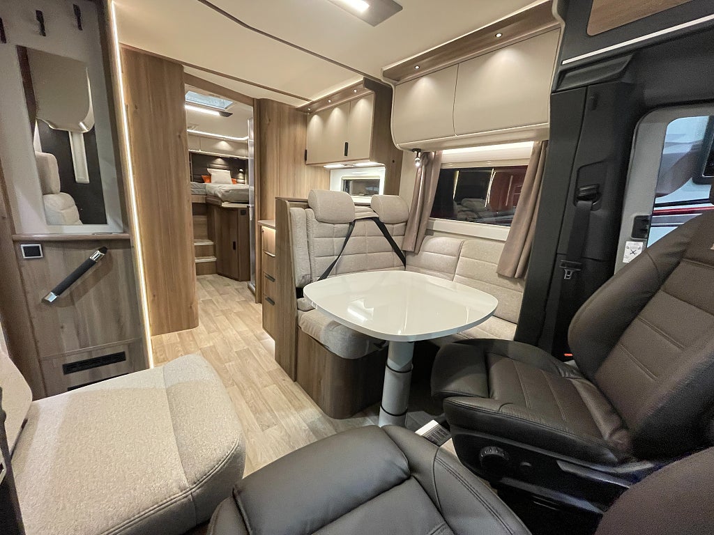 Kabe TMX 810 LGB /5 bältad/Mercedes 170hk/ALDE/Taksäng - Kabe