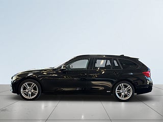 BMW 320D xDrive Touring Sport line /Drag/Navi/Cockpit – bild 4