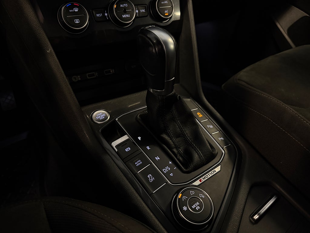 Volkswagen Tiguan 2018 - miniatyr 18