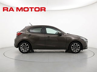 Halvkombi Mazda 2 6 av 24